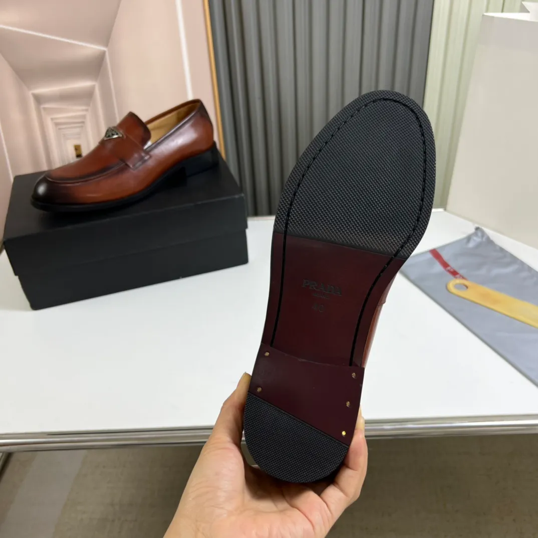 Men's shoes 💰520💰 Prada.PRADA men's business casual leather shoes, 1:1 shipment ⬆️Luxurious and noble 👞All imported original brand leather materials, just to create a more comfortable wearing experience, upper: original cowhide ➕Imported full cow lining, original outsole ✔️36-45 (45 non-returnable)